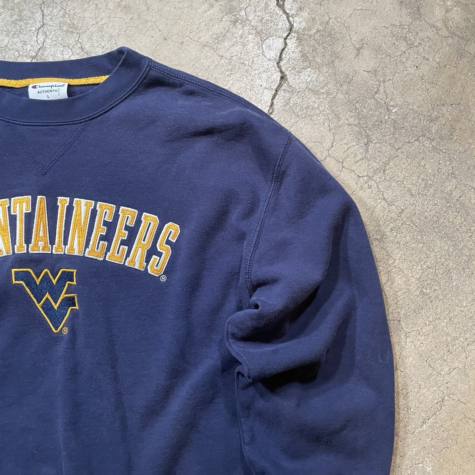 Vintage West Virginia Champion Pullover Sweatshirt - Size Large