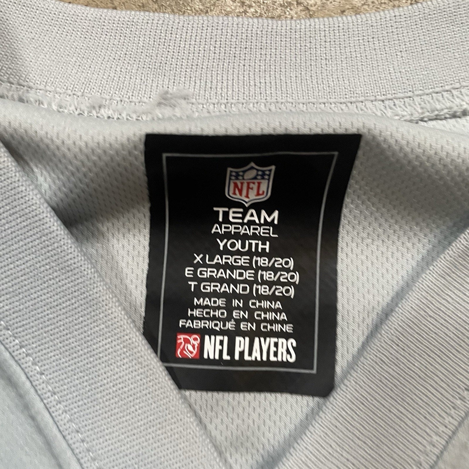 Nike Mens Grey Seattle Seahawks Russell Wilson #3 Football-NFL Jersey Youth XL