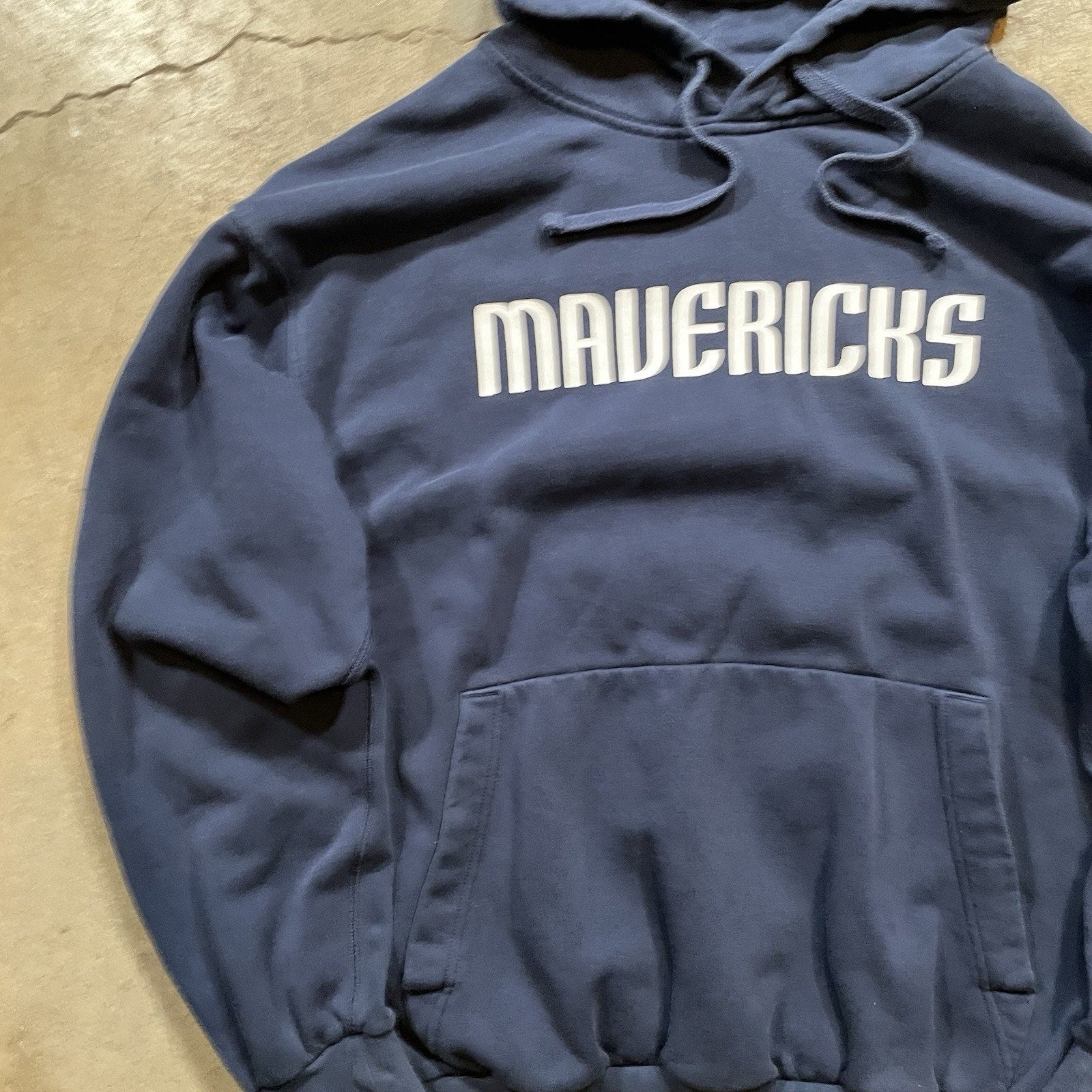 Nike Dallas Mavericks Blue Pullover Hoodie Blue Nike Tag Size XL