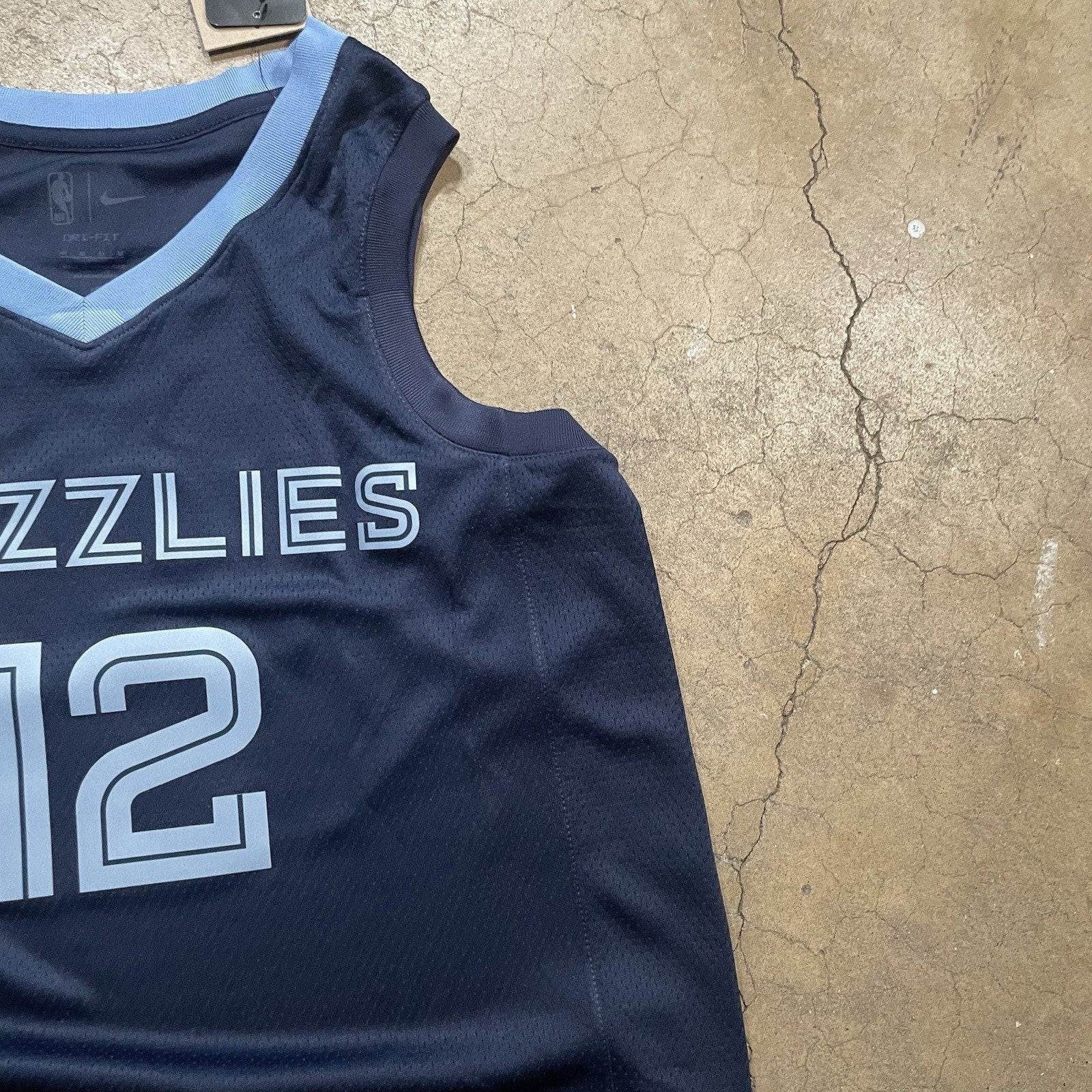 Ja Morant Jersey #12 Memphis Grizzlies Medium NBA Nike