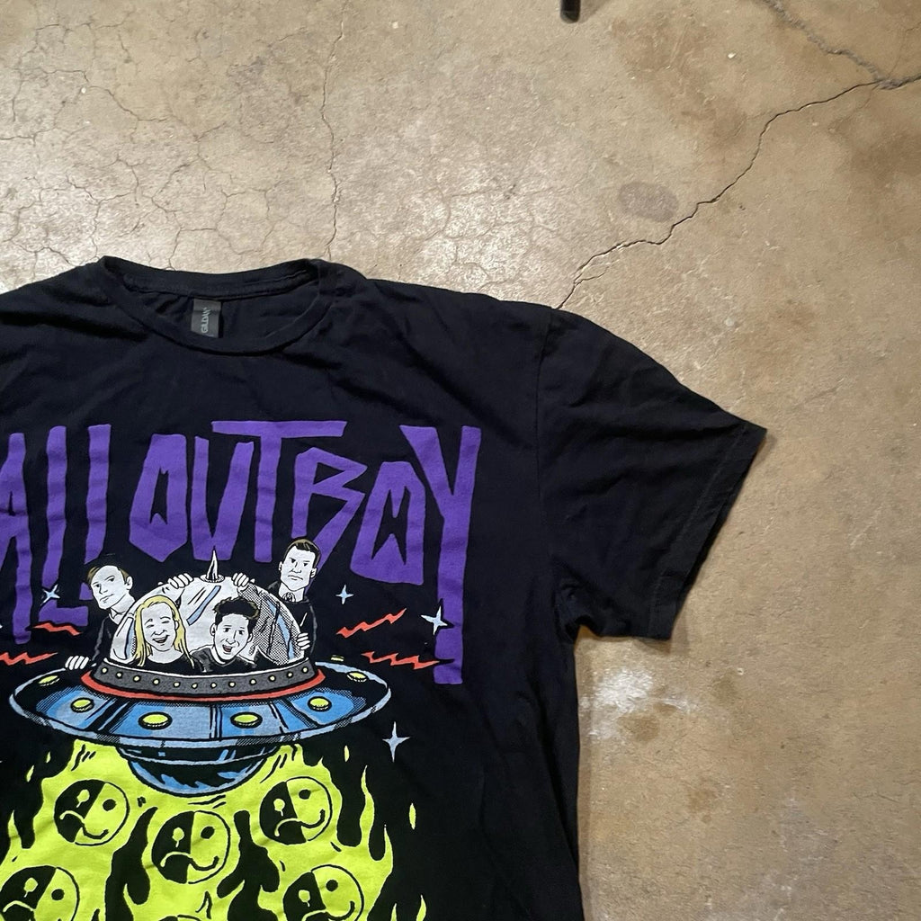 Fall Out Boy So Much for Tourdust T-Shirt Size XL