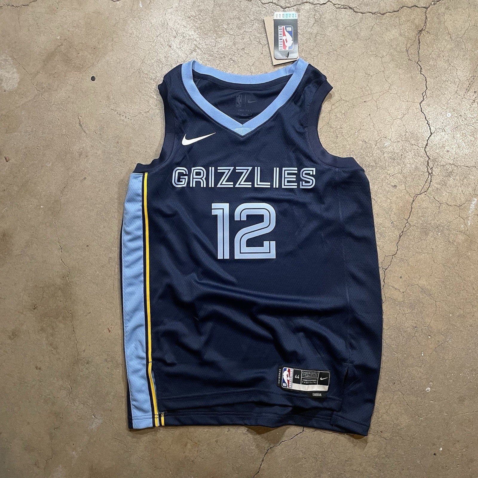Ja Morant Jersey #12 Memphis Grizzlies Medium NBA Nike