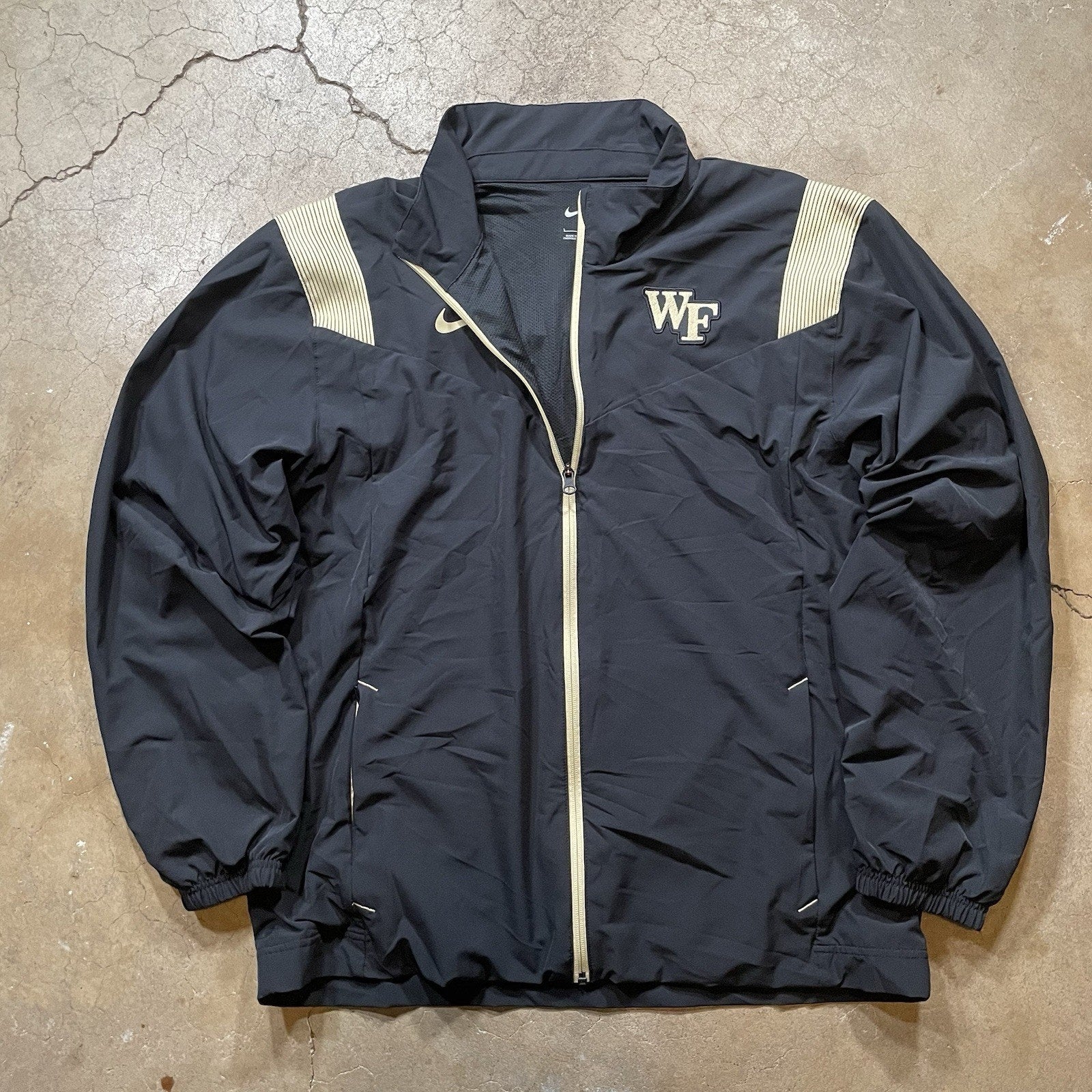 Wake Forest Demon Deacons Nike L College Quarter-Zip Jacket