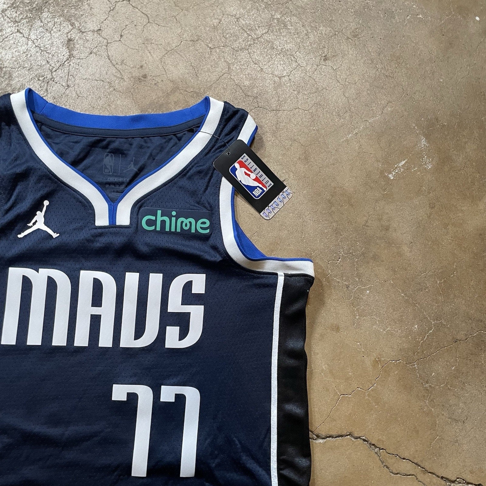 Luka Doncic 77 Dallas Mavericks Nike Jersey Men’s XS