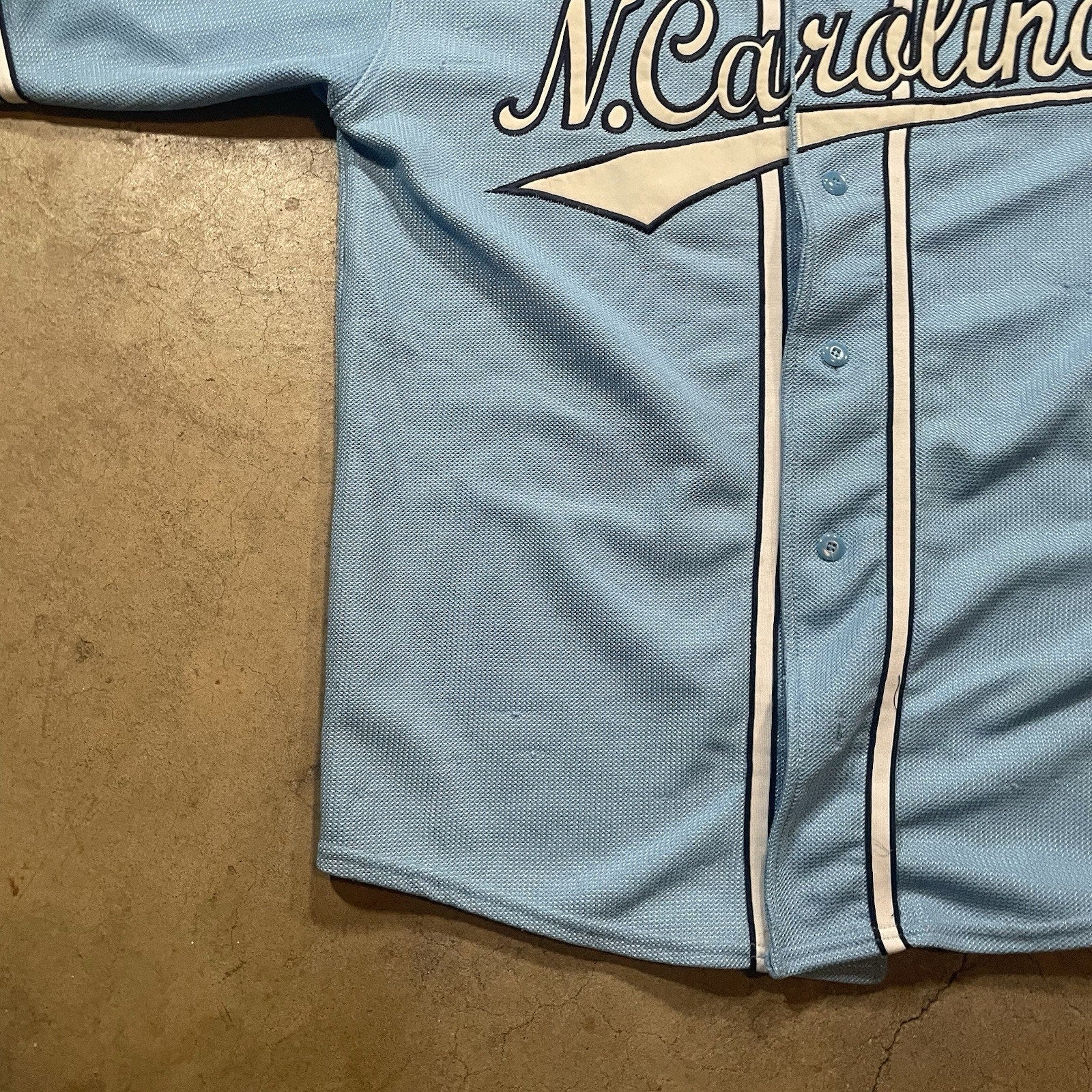 VINTAGE North Carolina Tar Heels Jersey Mens L/XL Blue Baseball NCAA Logo 90s