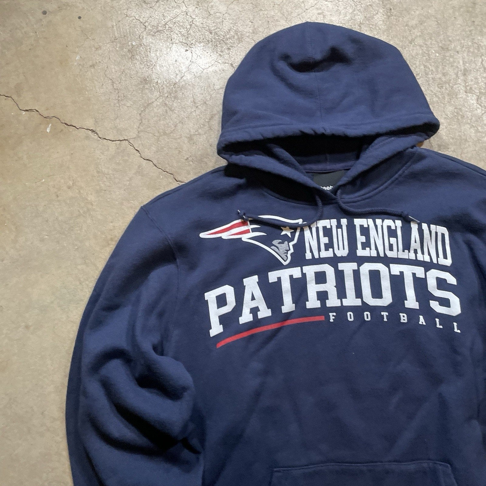 Reebok NFL Patriots Hoodie Men’s L Pullover Navy Sweatshirt
