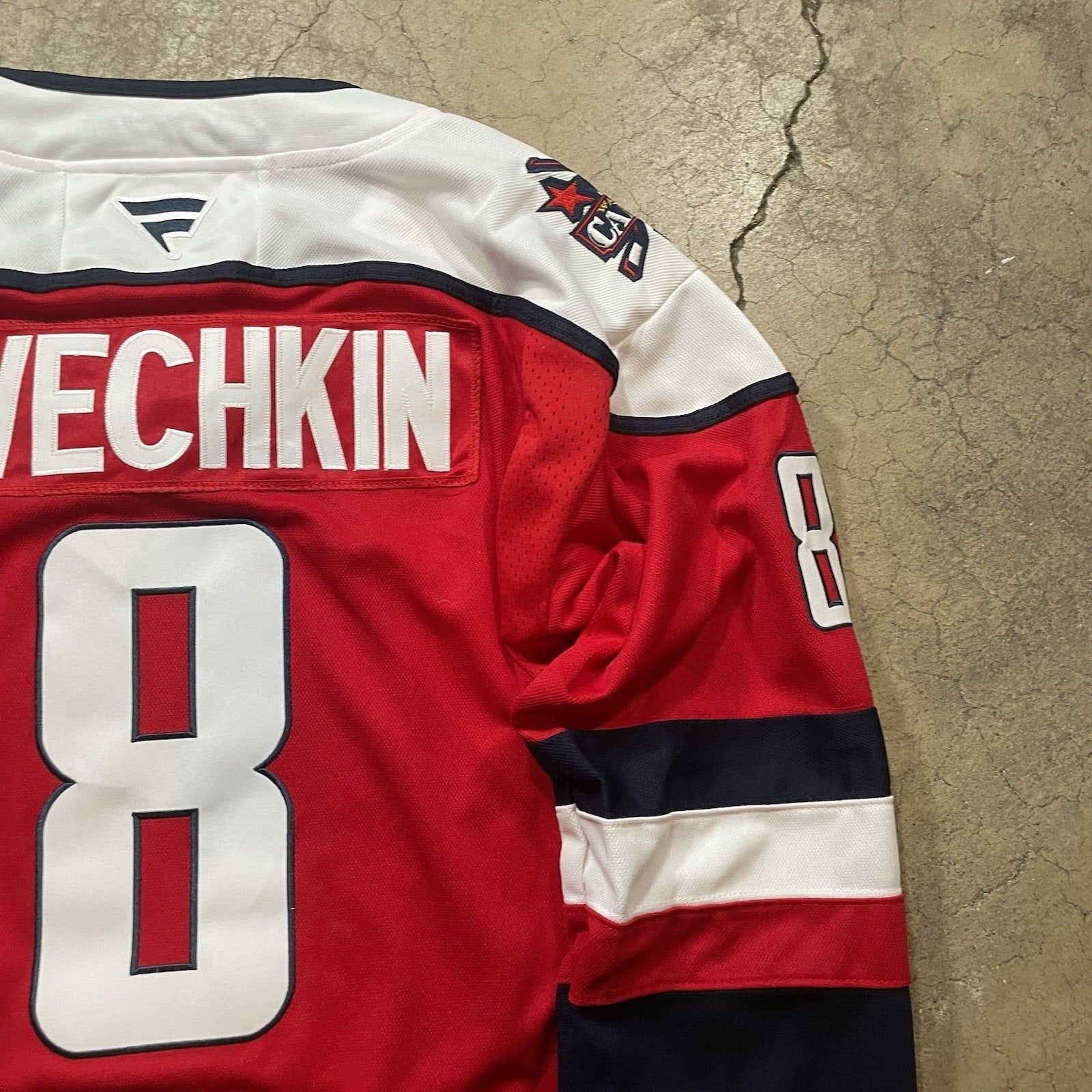 Brand New Ovechkin Red/Blue Screaming Eagle Lrg Washington Capitals Jersey