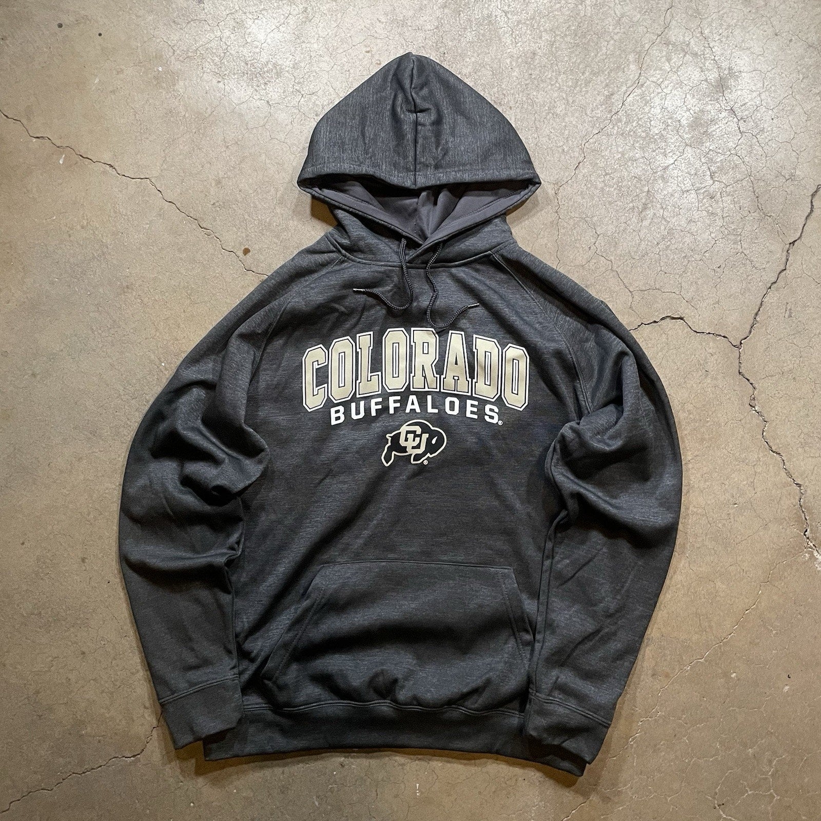 Men's Colosseum Grey Colorado Buffaloes Arch & Logo 3.0 Pullover Hoodie L