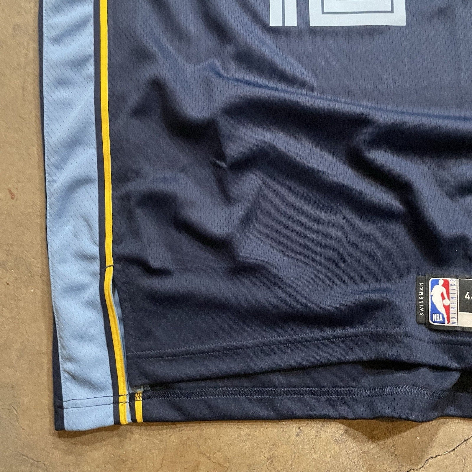 Ja Morant Jersey #12 Memphis Grizzlies Medium NBA Nike