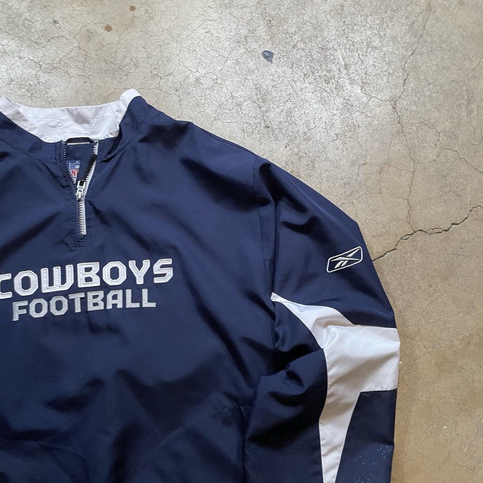 NFL Dallas Cowboys "Reebok On Field" XL Pullover Windbreaker Jacket