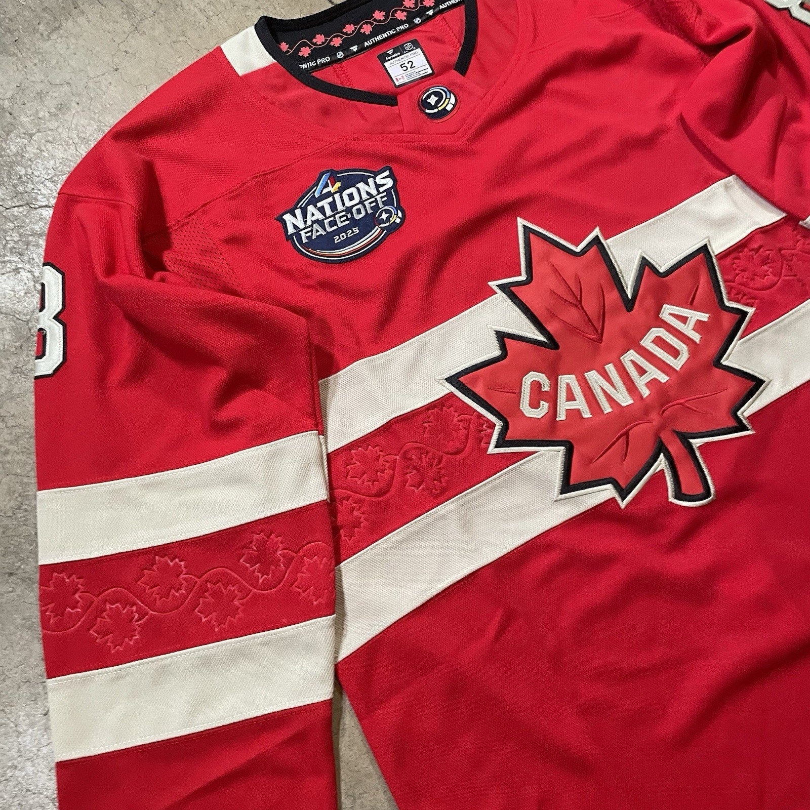 Cale Makar Team Canada 4 Nations Fanatics Jersey Red 2025 - Size Medium (52)