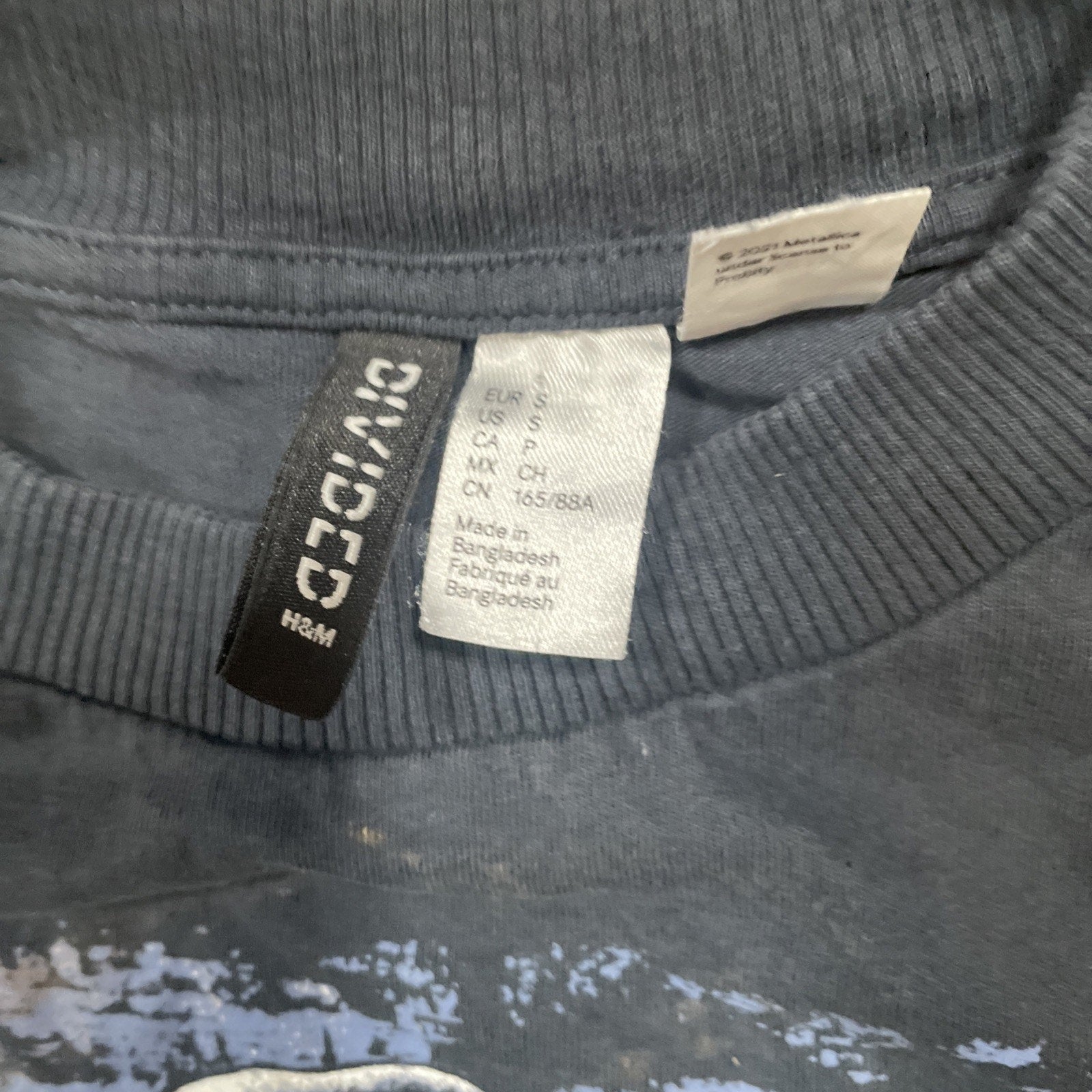 Small Divided METALLICA T Shirt