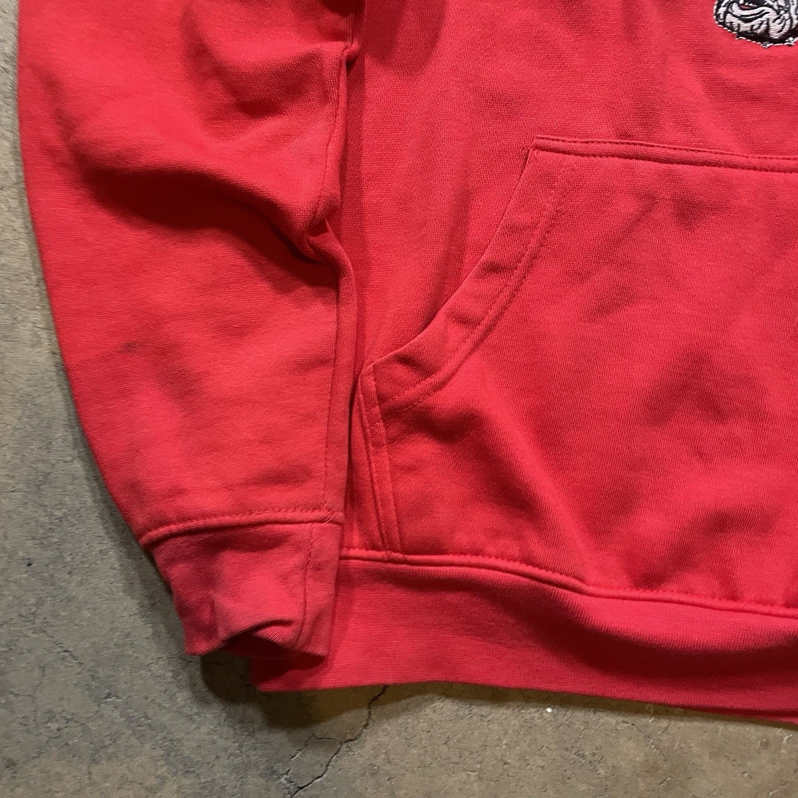 Georgia Bulldogs Hoodie Sweatshirt Red M NCAA Football Hanes Graphic Pullover