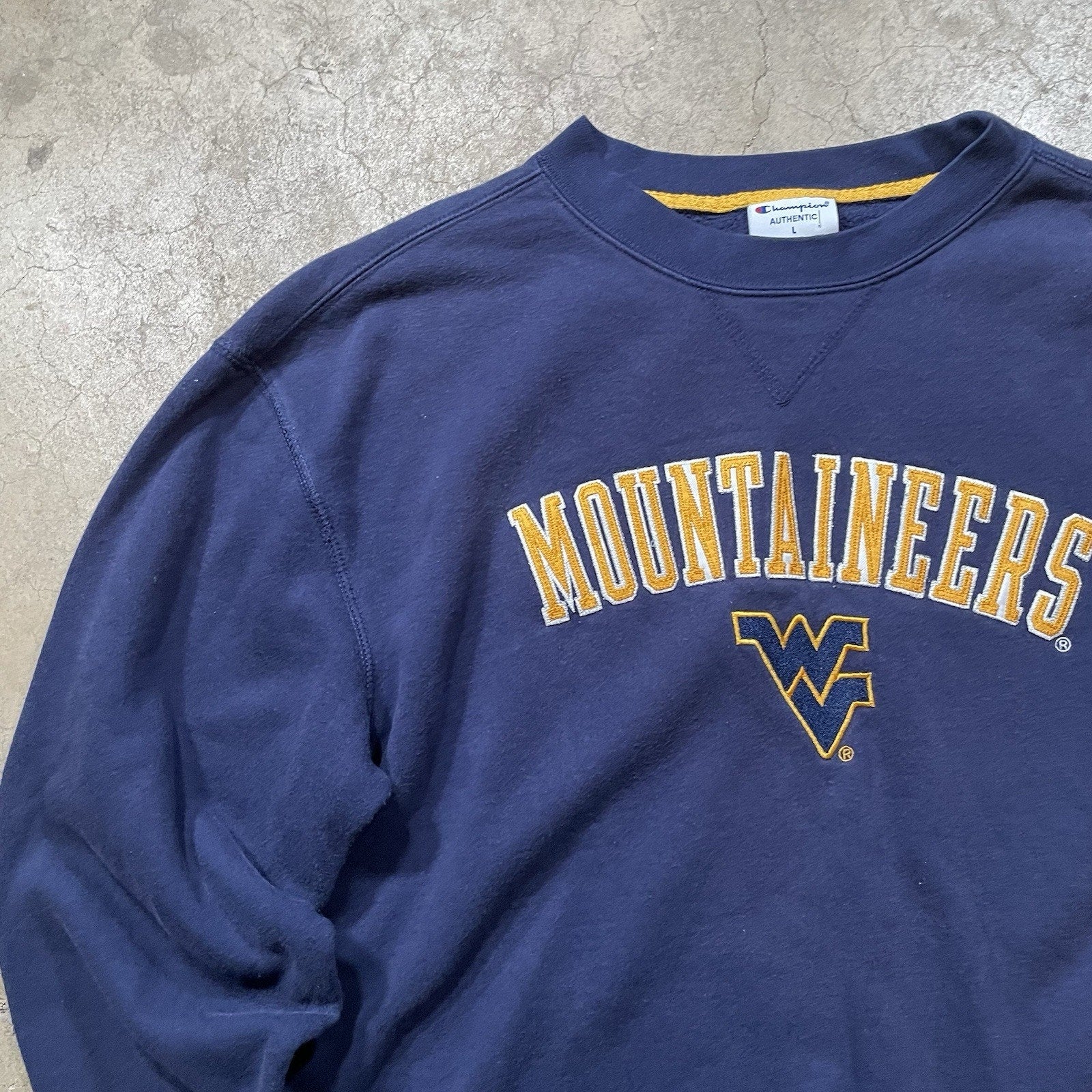 Vintage West Virginia Champion Pullover Sweatshirt - Size Large