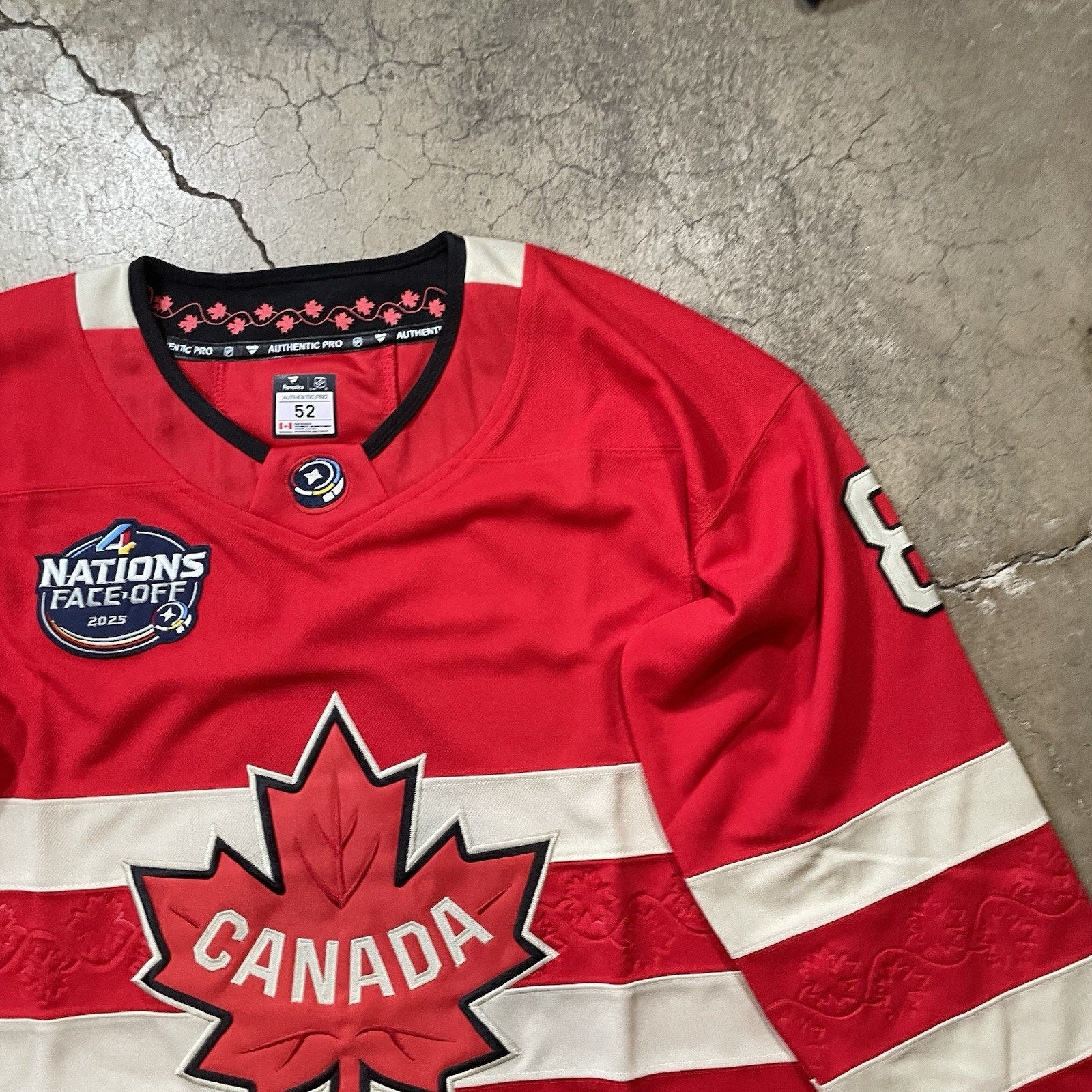Cale Makar Team Canada 4 Nations Fanatics Jersey Red 2025 - Size Medium (52)